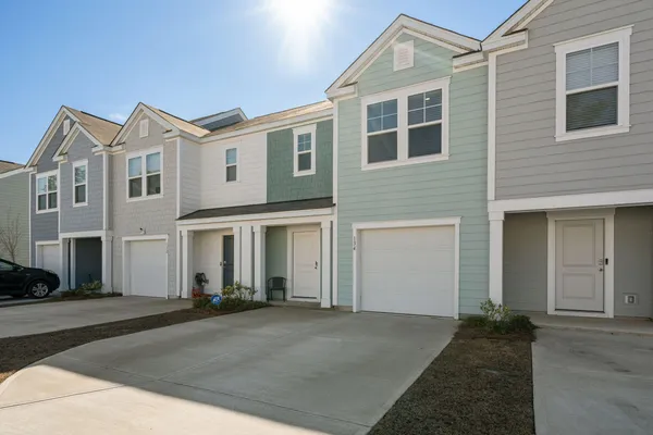 $290,000 | 134 Orchid Bloom Circle, Moncks Corner, SC 29461