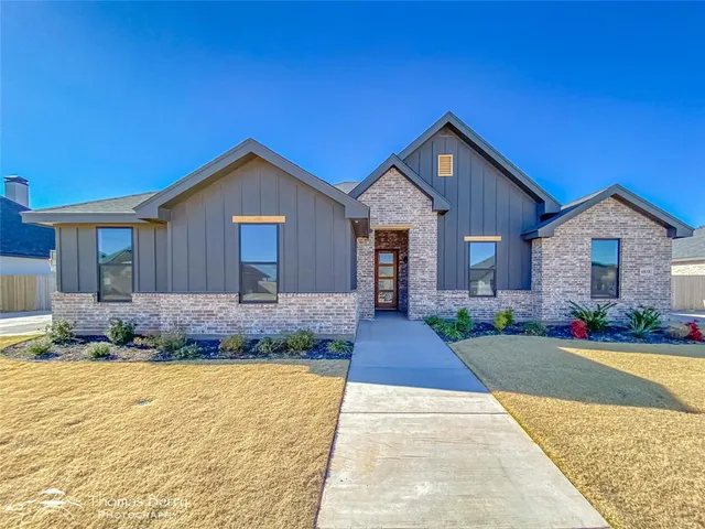 $435,000 | 6818 Windmill Grass Lane, Abilene, TX 79606