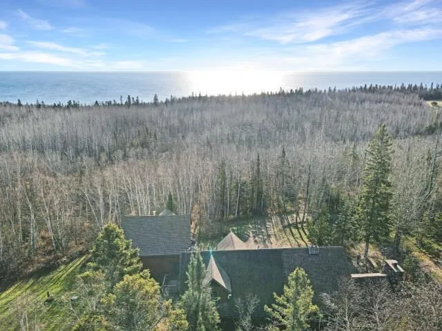 $499,000 | 5241 Rieder Memorial Drive, Silver Bay, MN 55614