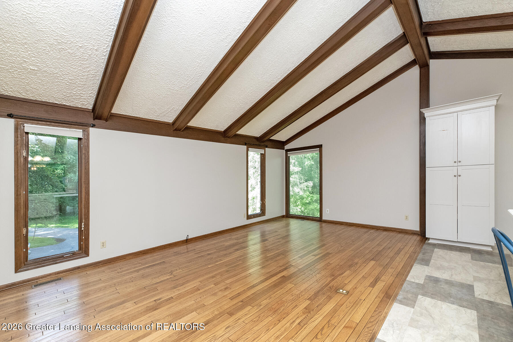 4695 Meridian Road Okemos, MI 48864 - Photo 5 of 31 05