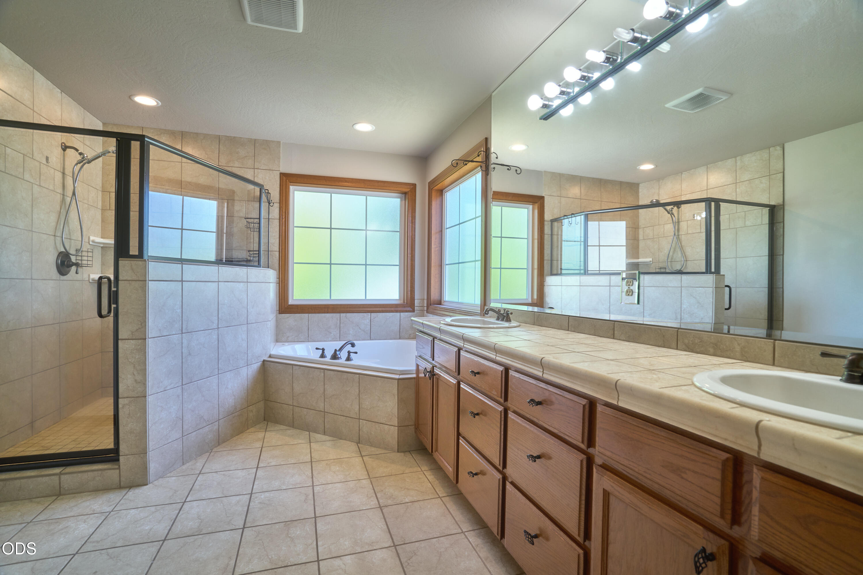 238 Fieldbrook Court Medford, OR 97504 - Photo 29 of 61
