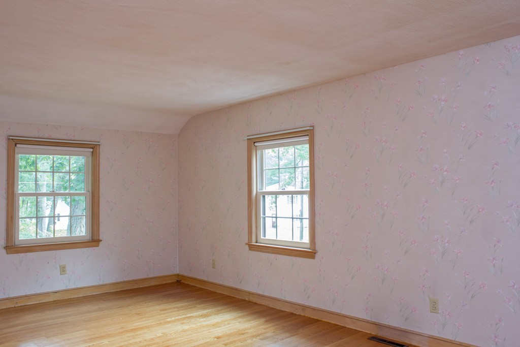 13 Emerson Road Medfield, MA 02052 - Photo 14 of 19 Gallery Image 14
