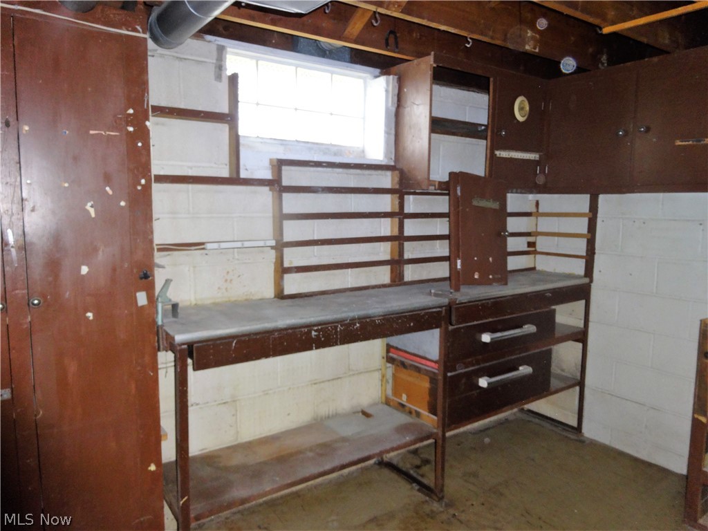 3940 West Sprague Road Parma, OH 44134 - Photo 22 of 34 Workshop area in basement