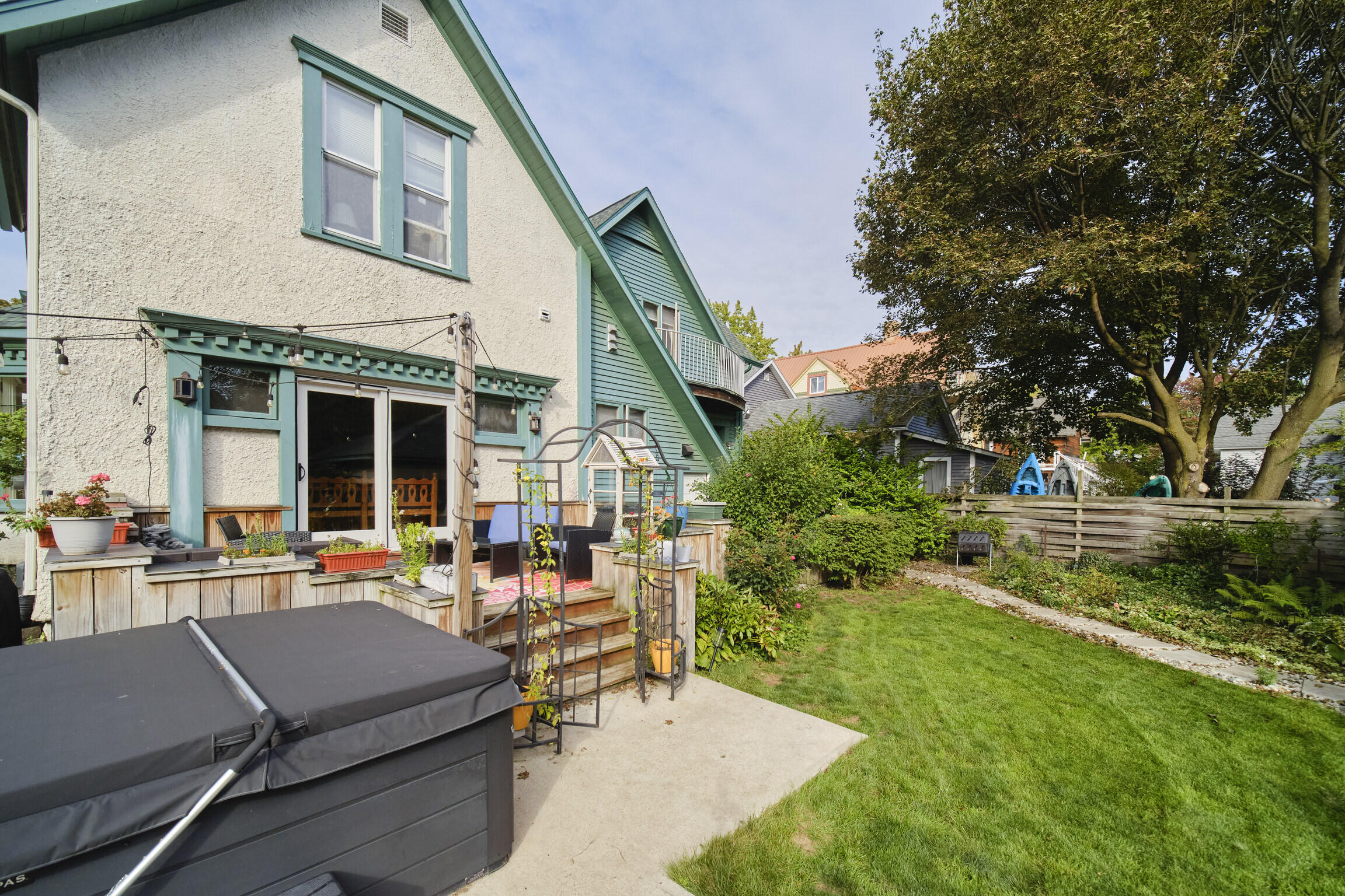 361 2nd Street Manistee, MI 49660 - Photo 79 of 104 Hot Tub