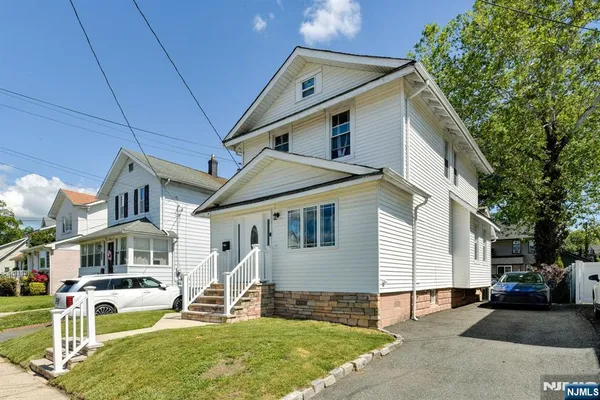 $575,000 | 278 Centre Street, Nutley, NJ 07110