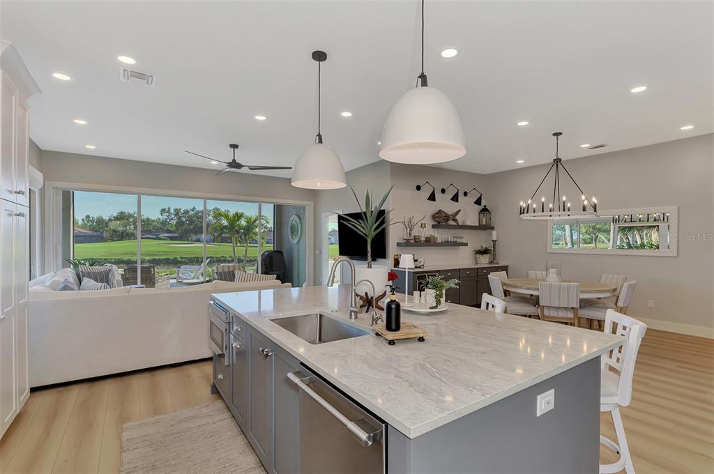 561 Fallbrook Drive Venice, FL 34292 - Photo 13 of 81