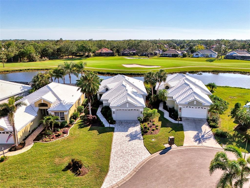 561 Fallbrook Drive Venice, FL 34292 - Photo 2 of 81