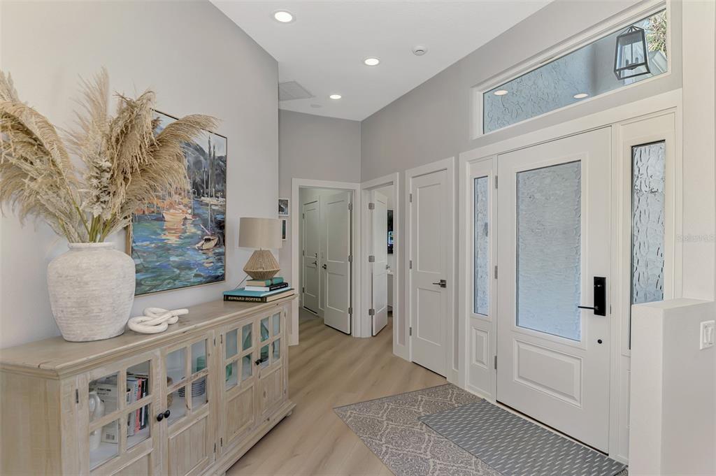 561 Fallbrook Drive Venice, FL 34292 - Photo 8 of 81