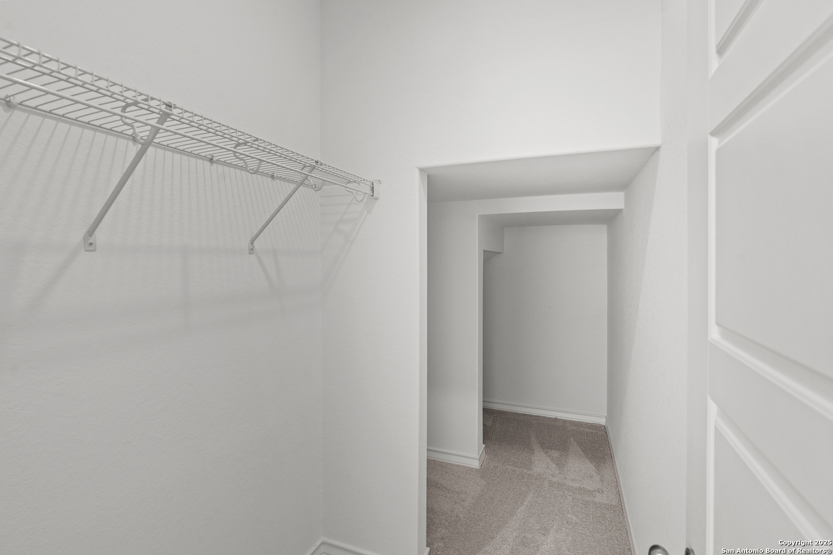 4068 Paddock Trail Seguin, TX 78155 - Photo 5 of 34 a view of a room