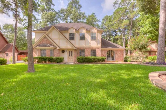 $3,200 | 22 Rosedale Brook Court, The Woodlands, TX 77381