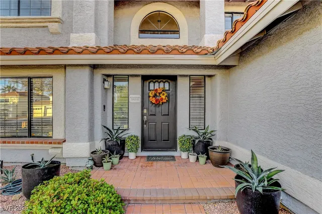 $579,900 | 2825 Waterview Drive, Las Vegas, NV 89117