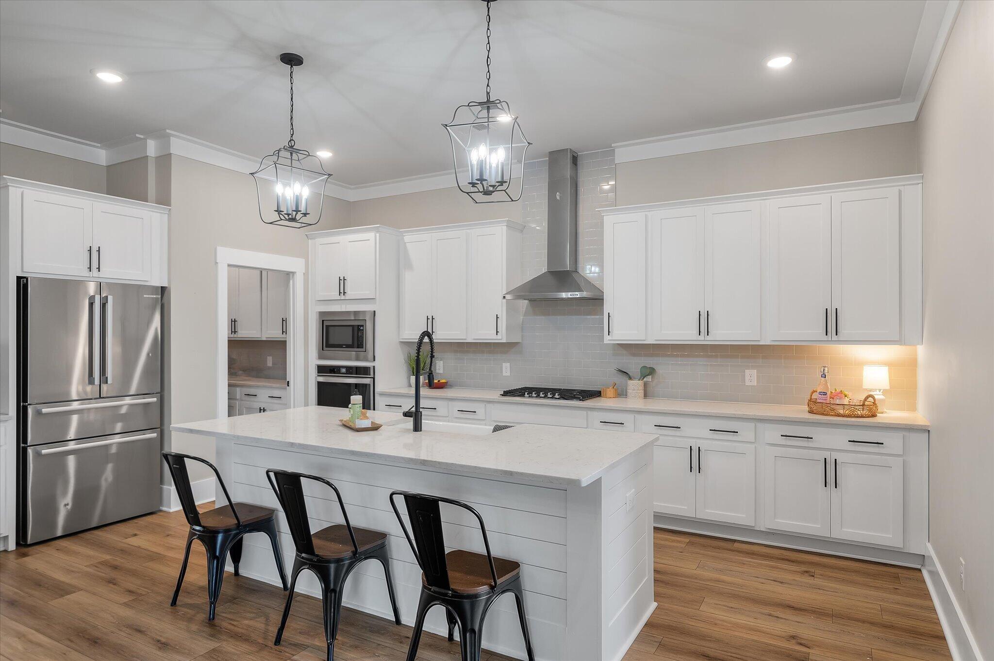619 Blueway Avenue Summerville, SC 29486 - Photo 14 of 40 Kitchen