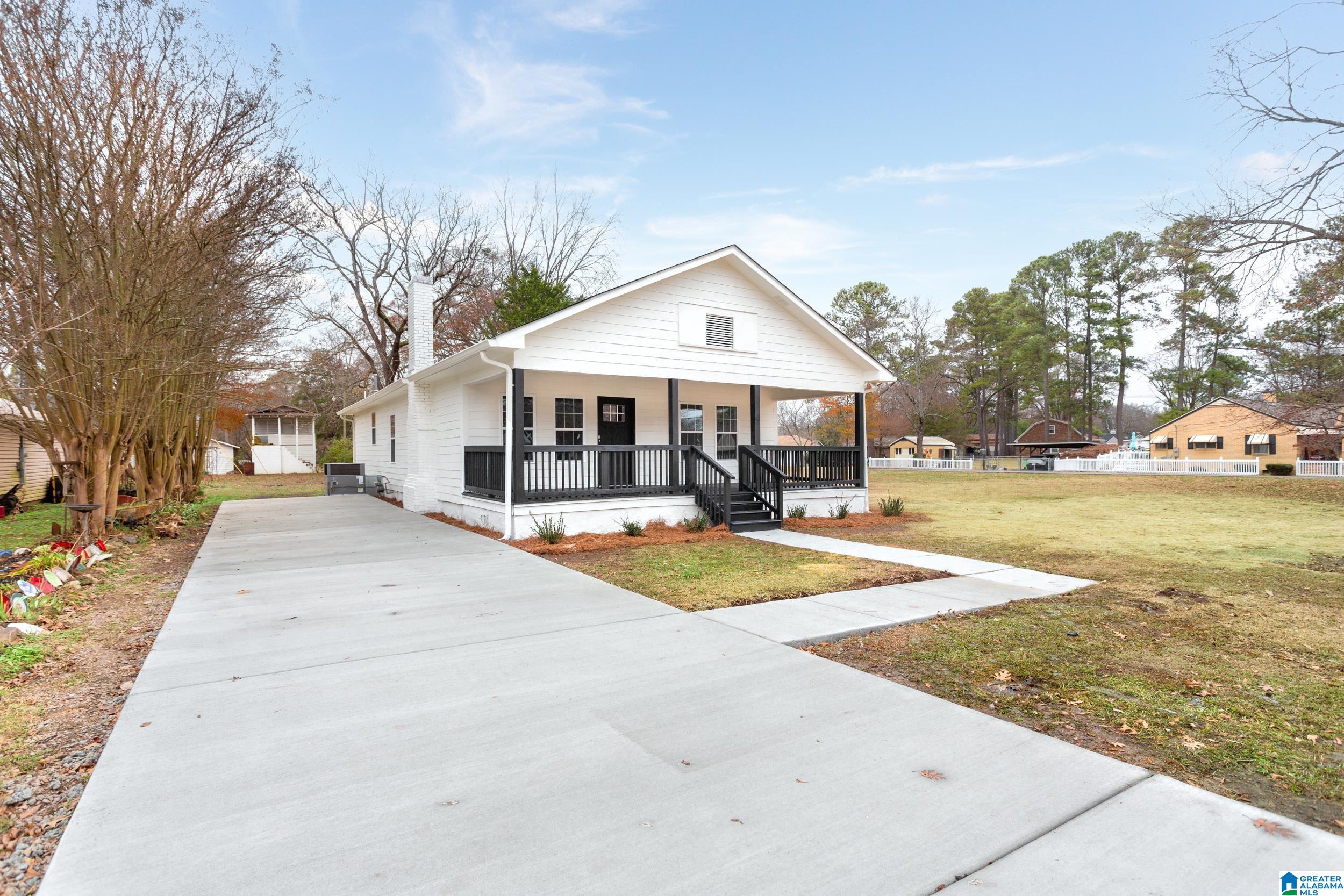 1788 Whitmire Street Northeast Leeds, AL 35094 - Photo 2 of 28