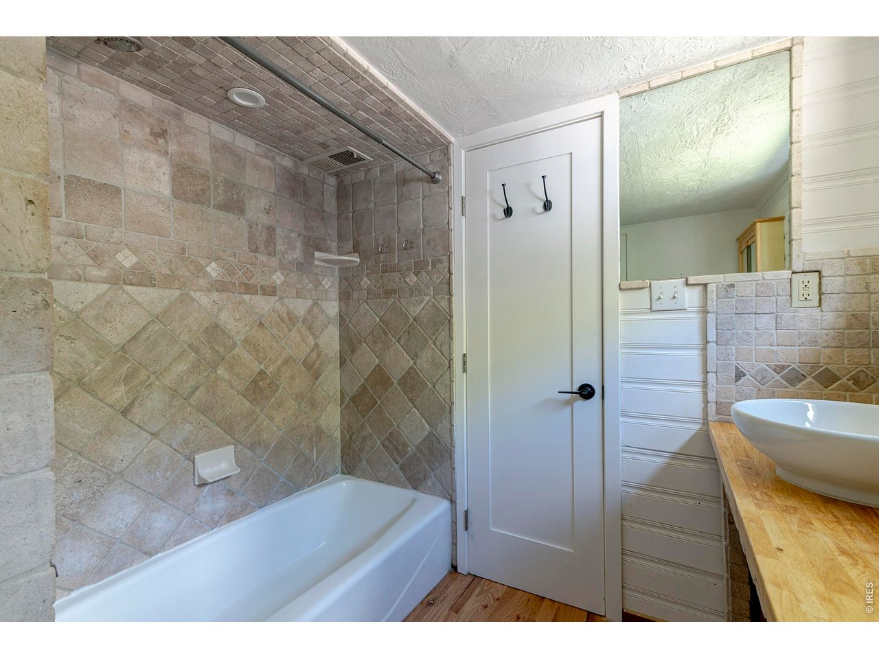 31 Silver Spruce Boulder, CO 80302 - Photo 30 of 50 Bathroom