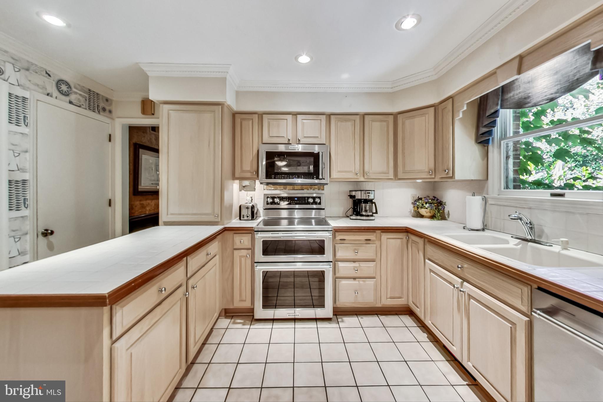 206 Gambrills Road Gambrills, MD 21054 - Photo 11 of 65 Kitchen