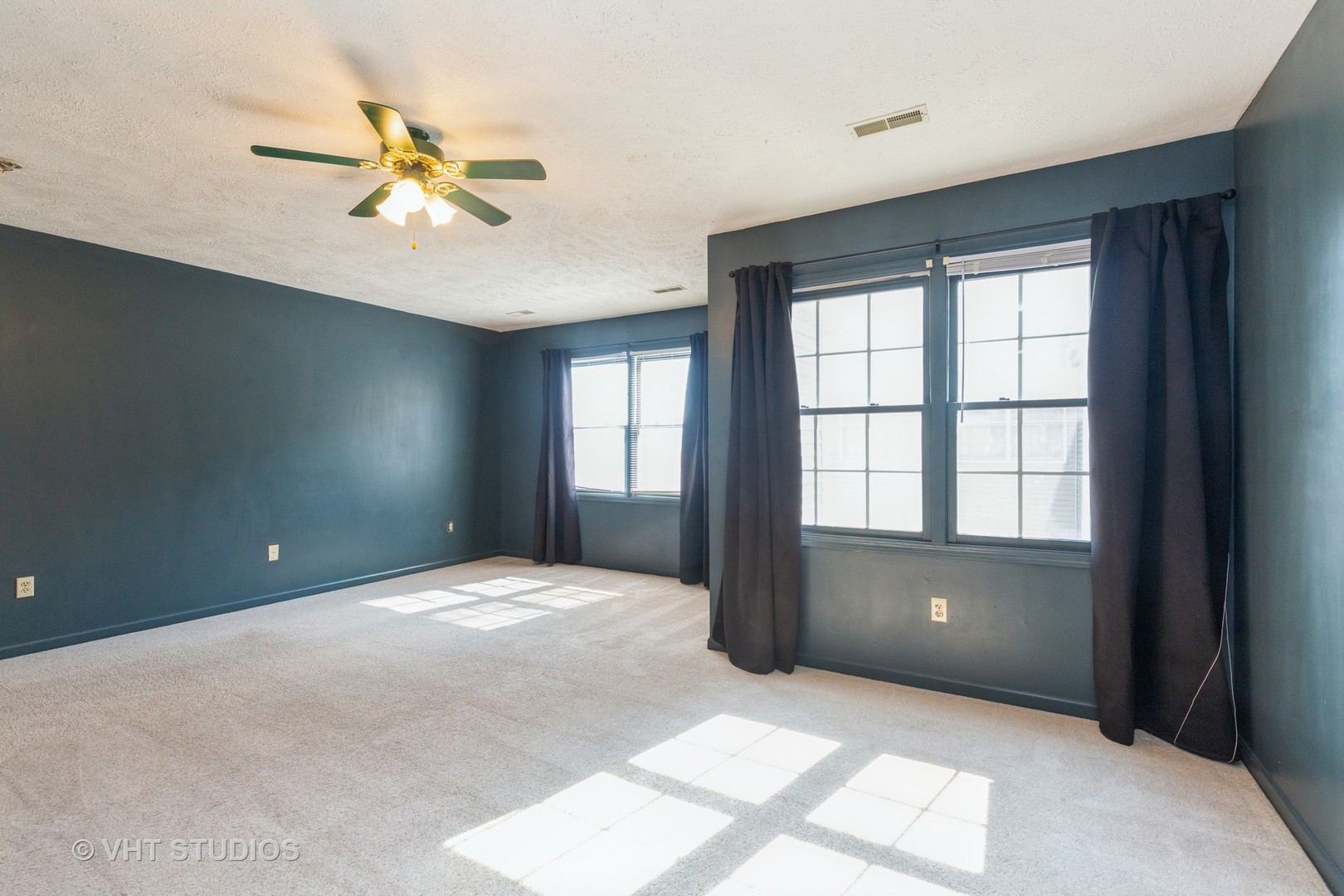 492 South Peace Road Sycamore, IL 60178 - Photo 6 of 10 a view of an empty room with a window
