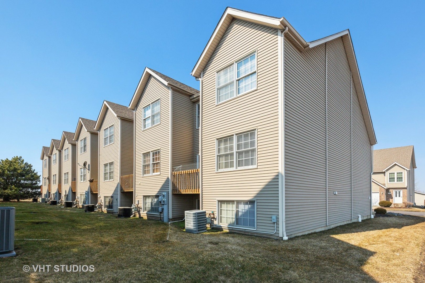 492 South Peace Road Sycamore, IL 60178 - Photo 10 of 10 a view of multiple house with a yard