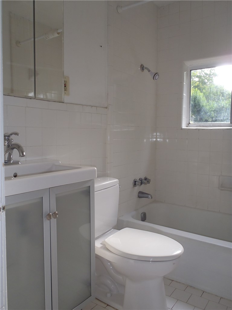 3305 Merrie Lynn Avenue Austin, TX 78722 - Photo 12 of 14