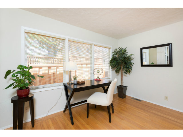 44 Devonshire Boulevard San Carlos, CA 94070 - Photo 11 of 24