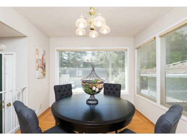 44 Devonshire Boulevard San Carlos, CA 94070 - Photo 12 of 24