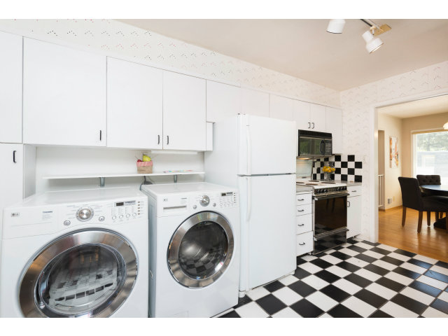 44 Devonshire Boulevard San Carlos, CA 94070 - Photo 15 of 24