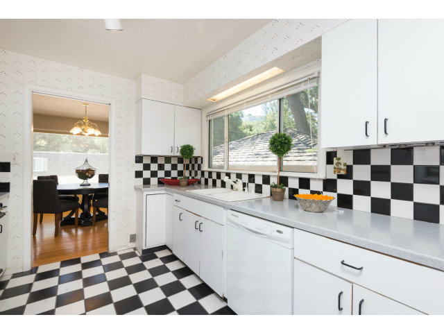 44 Devonshire Boulevard San Carlos, CA 94070 - Photo 16 of 24