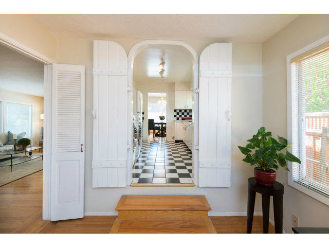 44 Devonshire Boulevard San Carlos, CA 94070 - Photo 9 of 24