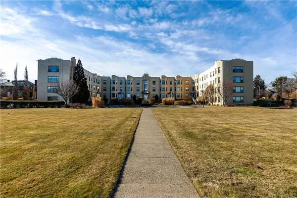 $345,000 | 1180 Narragansett Boulevard, Unit B1, Cranston, RI 02905
