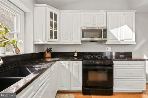 $899,000 | 6582 Forsythia Street, Springfield, VA 22150