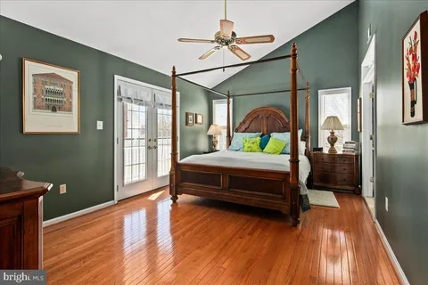 $899,000 | 6582 Forsythia Street, Springfield, VA 22150