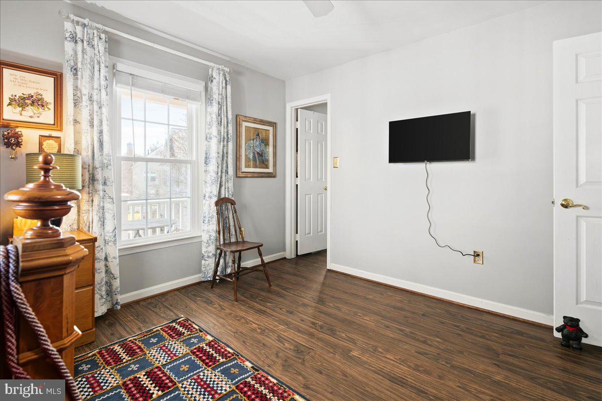 6582 Forsythia Street Springfield, VA 22150 - Photo 32 of 40