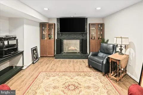 $899,000 | 6582 Forsythia Street, Springfield, VA 22150