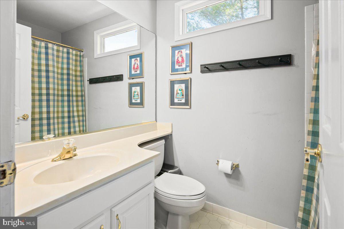 6582 Forsythia Street Springfield, VA 22150 - Photo 35 of 40