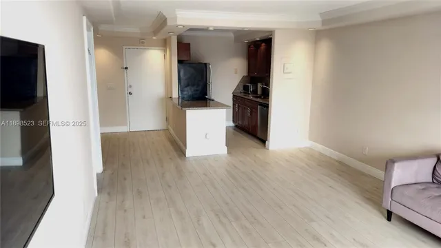 $248,500 | 2020 Northeast 135th Street, Unit 506, North Miami, FL 33181