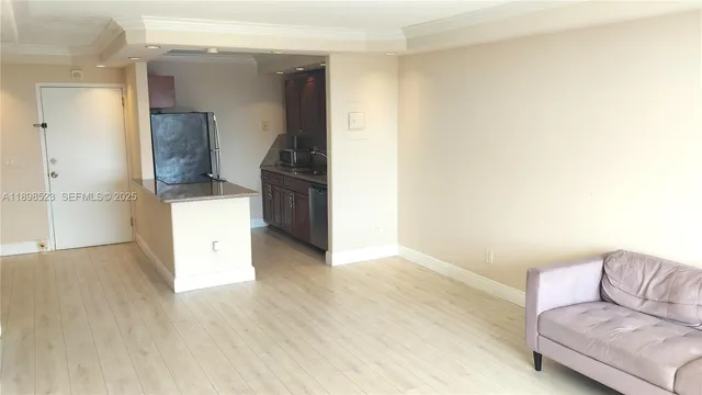 $248,500 | 2020 Northeast 135th Street, Unit 506, North Miami, FL 33181