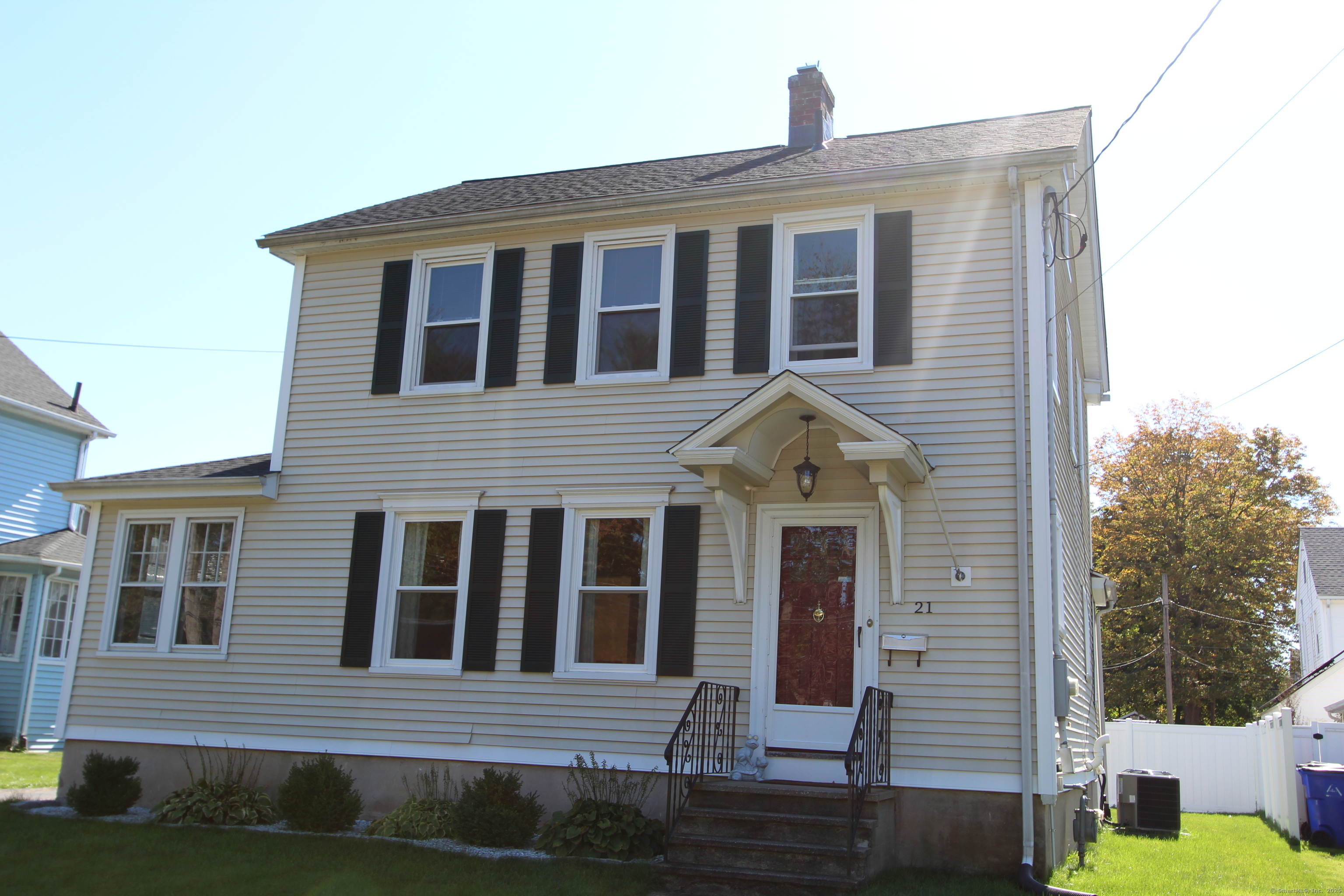 21 Dale Road Wethersfield, CT 06109 - Photo 3 of 25 a front view of a house with a yard