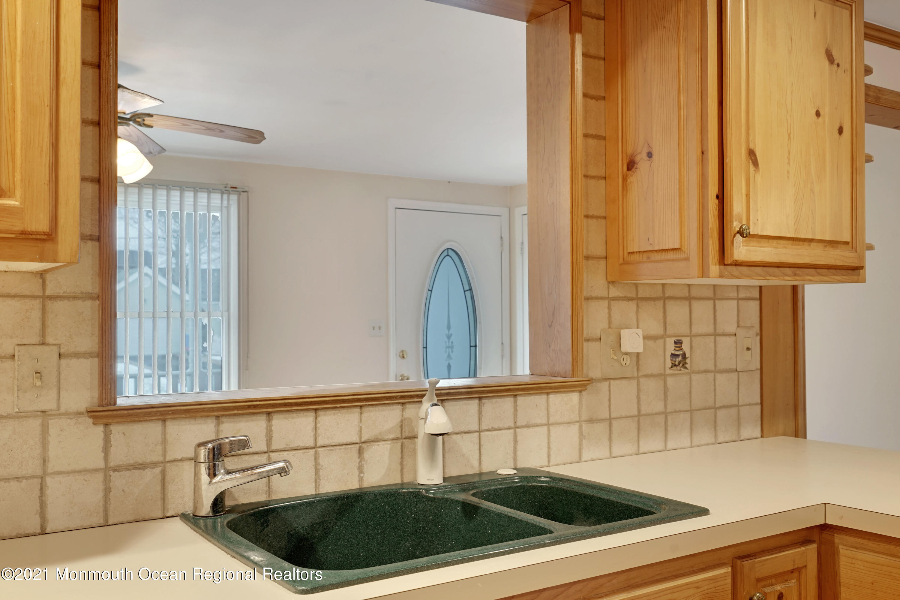 286 Privateer Road Manahawkin, NJ 08050 - Photo 16 of 51 021_dsc02485-dsc02489