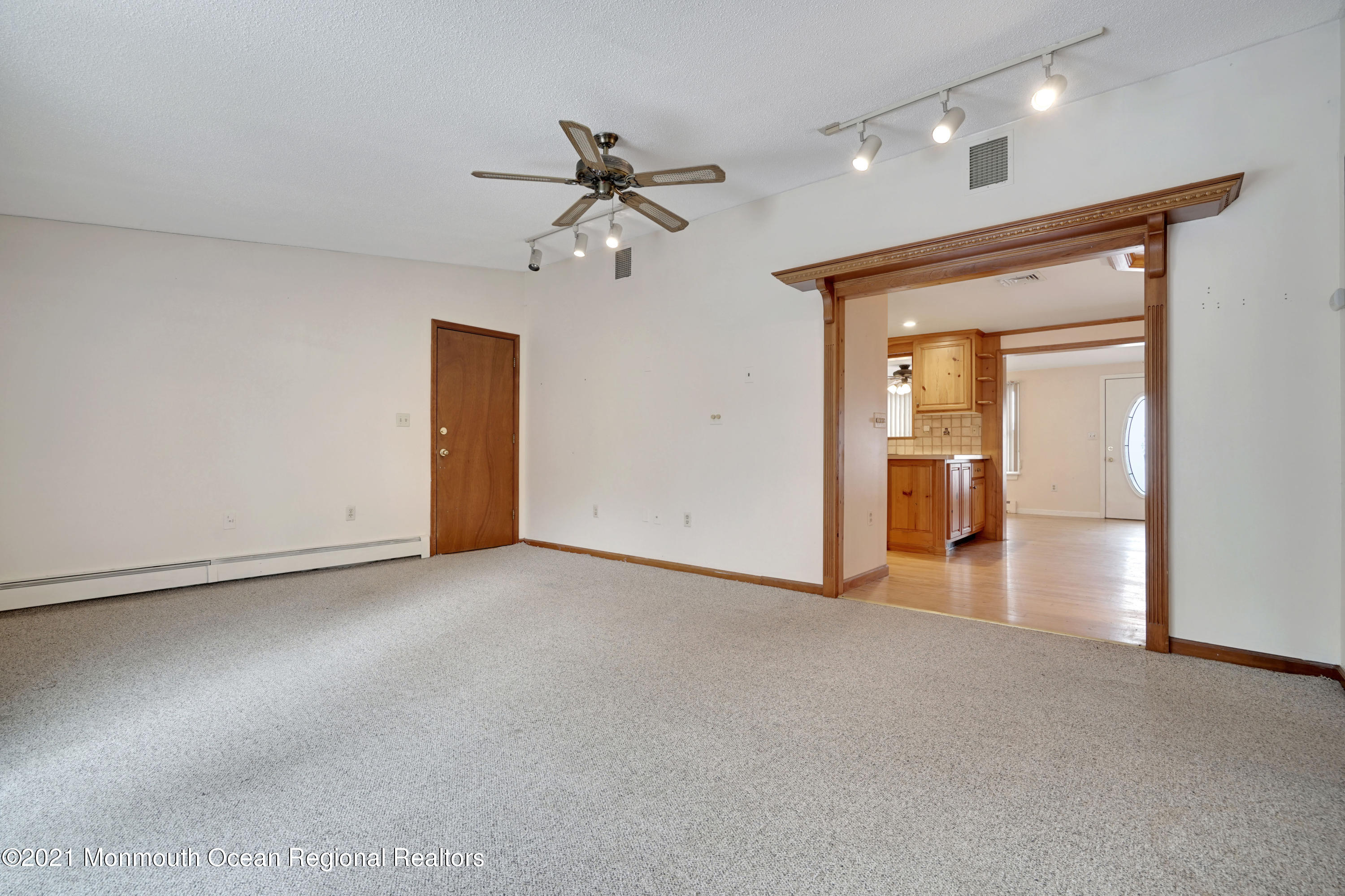 286 Privateer Road Manahawkin, NJ 08050 - Photo 20 of 51 027_dsc02525-dsc02529