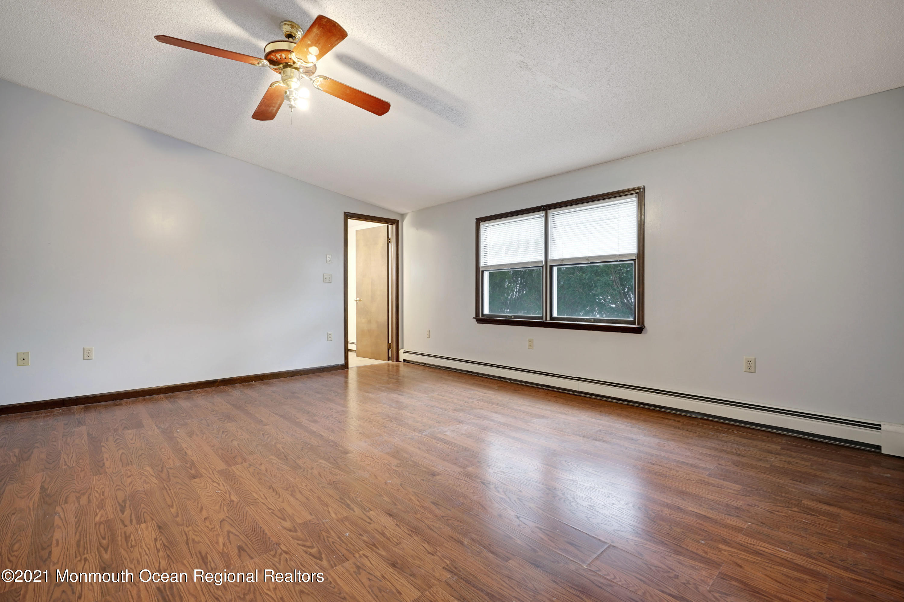 286 Privateer Road Manahawkin, NJ 08050 - Photo 21 of 51 028_dsc02530-dsc02534