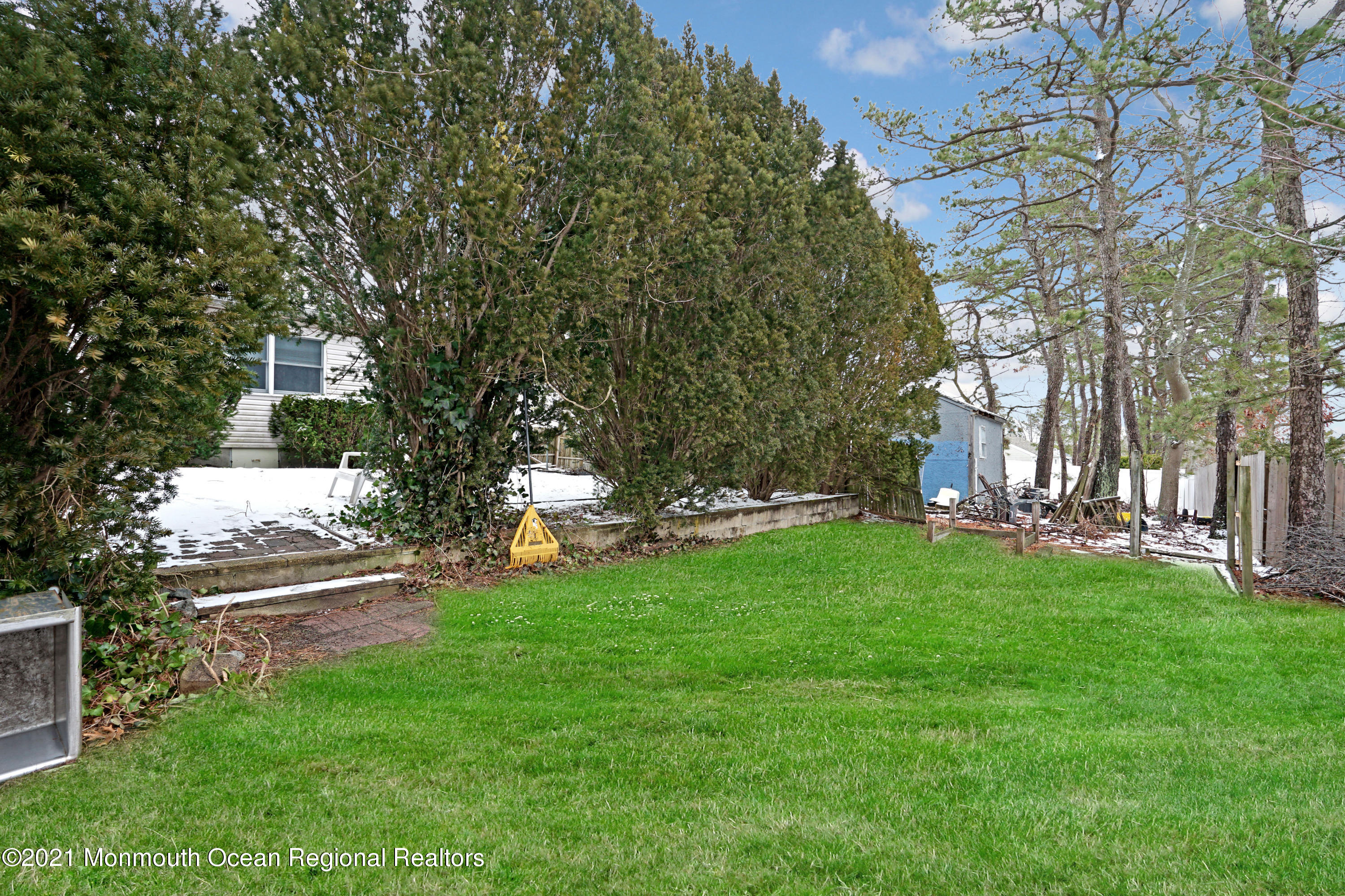 286 Privateer Road Manahawkin, NJ 08050 - Photo 34 of 51 grass added