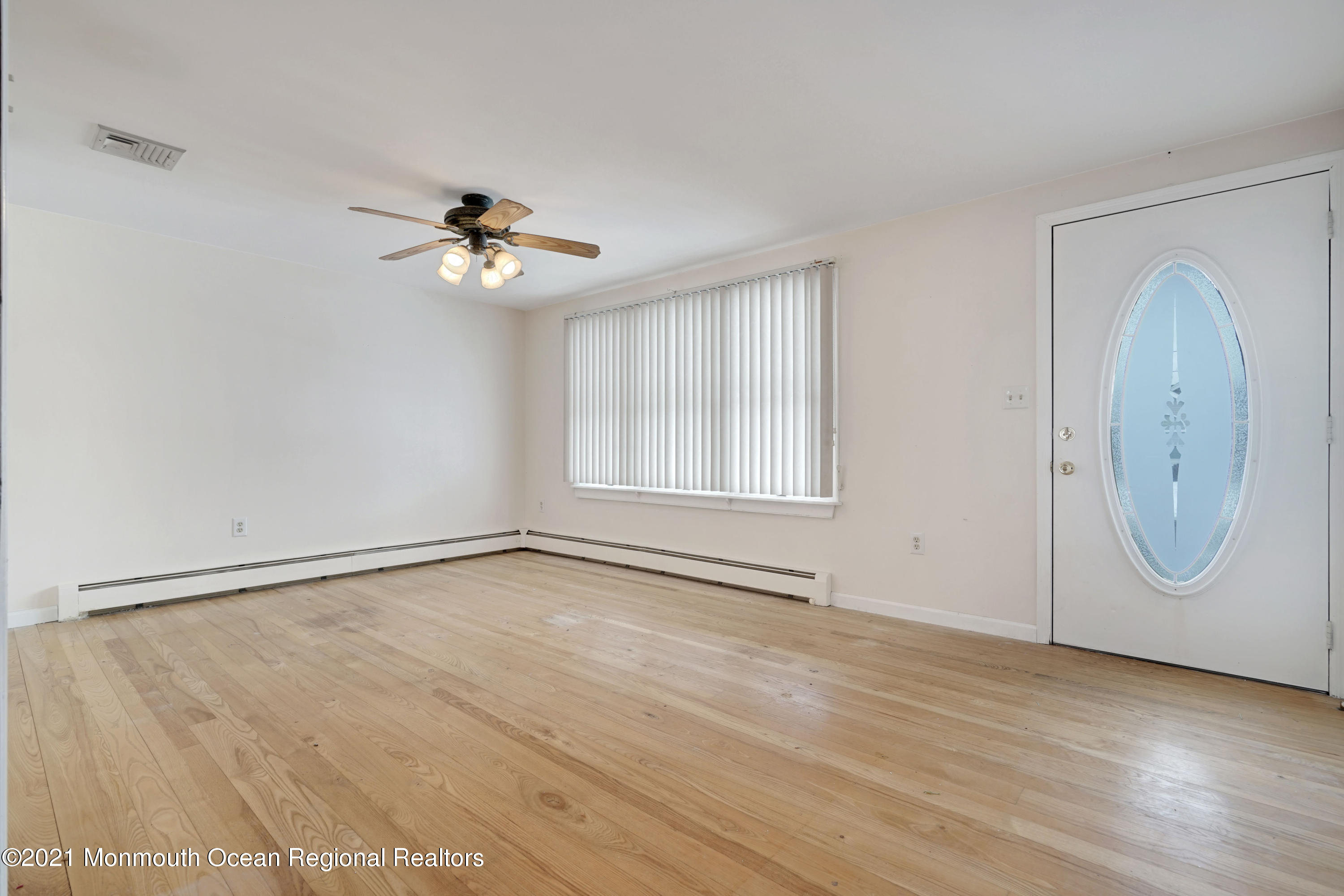 286 Privateer Road Manahawkin, NJ 08050 - Photo 8 of 51 012_dsc02425-dsc02429