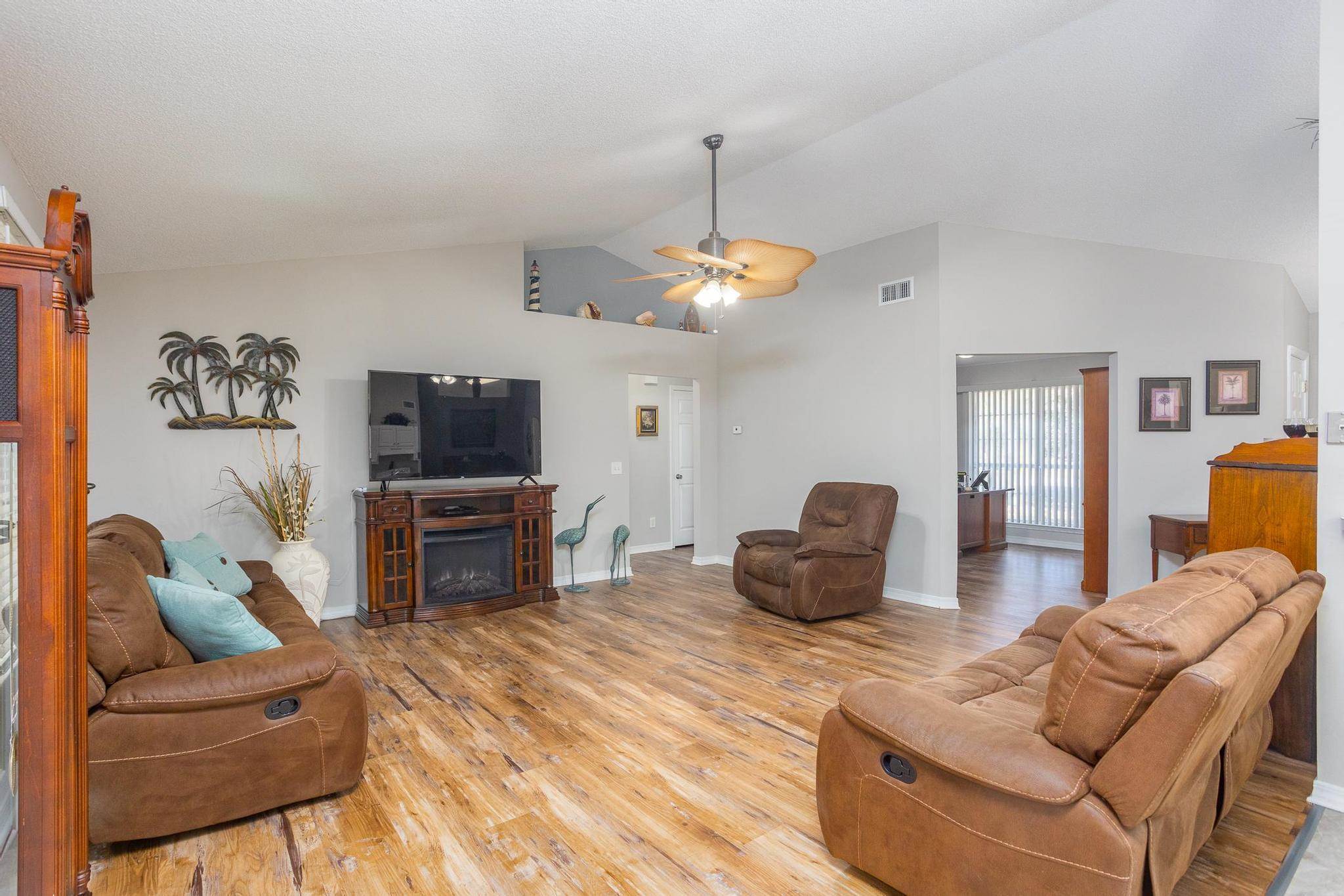 7127 Jennifer Road Pensacola, FL 32526 - Photo 4 of 45 Gallery Image 4