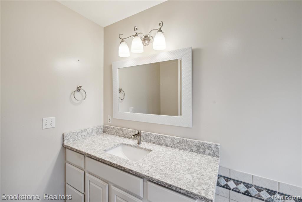 5300 West Lake Road Clio, MI 48420 - Photo 30 of 53 Gallery Image 30