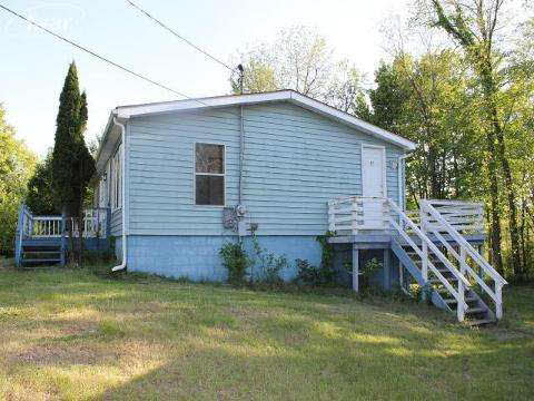 8316 Upton Road Laingsburg, MI 48848 - Photo 23 of 24 20152964-23.JPG