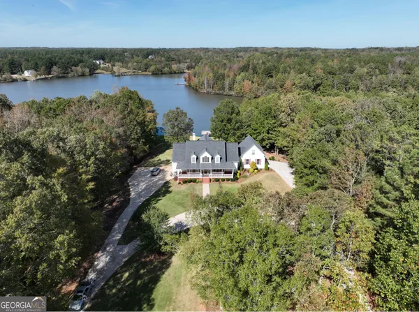 $899,000 | 800 Watering Hole Pass, Williamson, GA 30292