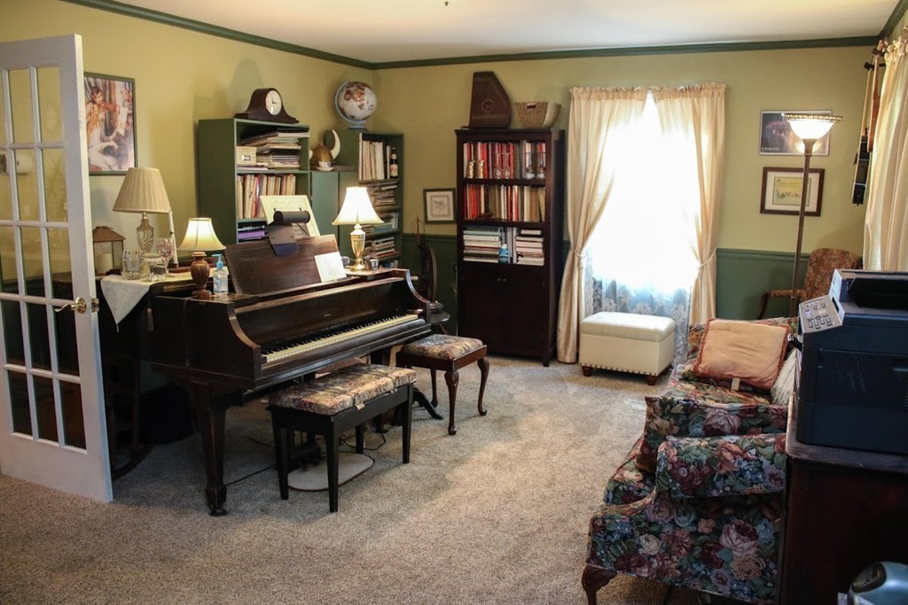 116 Bushy Lane Rutland, MA 01543 - Photo 4 of 29