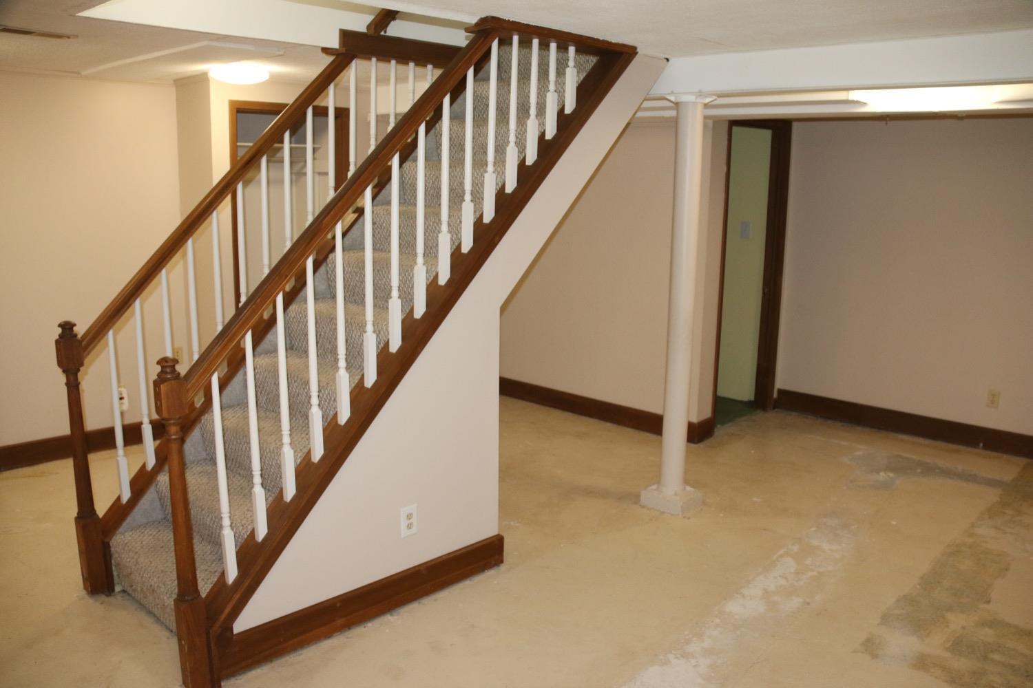 5608 Samver Road Cincinnati, OH 45239 - Photo 27 of 32