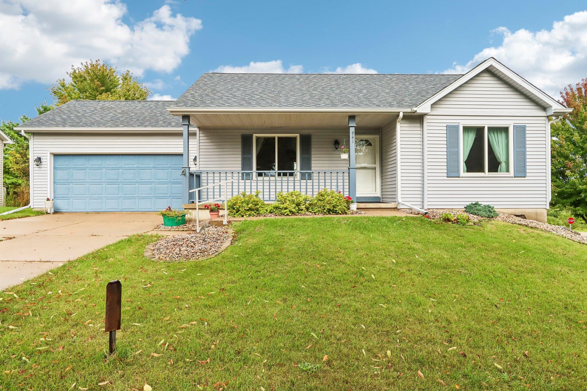 941 Vista Ridge Drive Mount Horeb, WI 53572 - Photo 1 of 44 Gallery Image 1