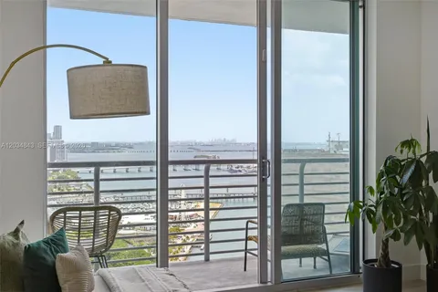 $635,000 | 325 South Biscayne Boulevard, Unit 4022, Miami, FL 33131