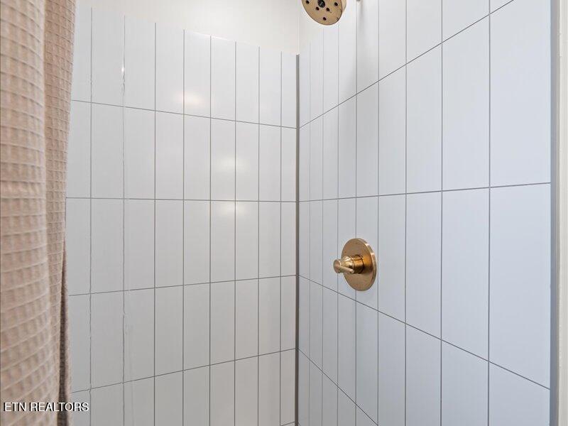 1114 Red Maple Lane Sevierville, TN 37876 - Photo 21 of 33 11-1114-Red-Maple-Ln-Sevierville-TN-11(1